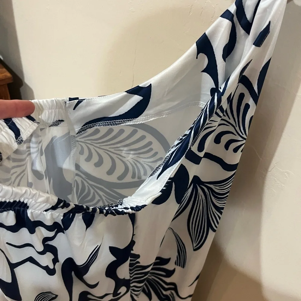 Women’s Navy and White Cutout O-Ring Maxi Dress, Size M-L - Picture 7 of 7